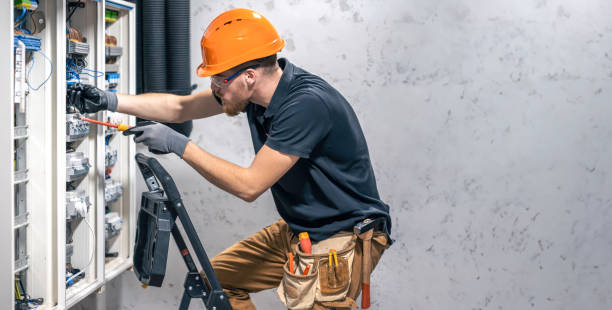 Best Electrical Troubleshooting Services  in East Peoria, IL